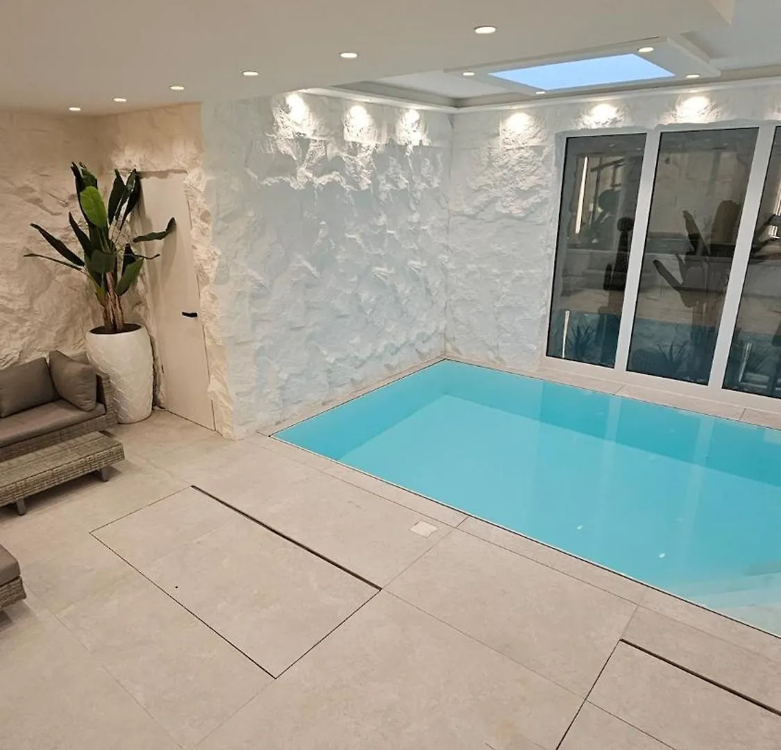 Ug Neubau City Wohnung - Pool, Gym, Sauna, Zweites Bad Extra Buchbar München Deutschland