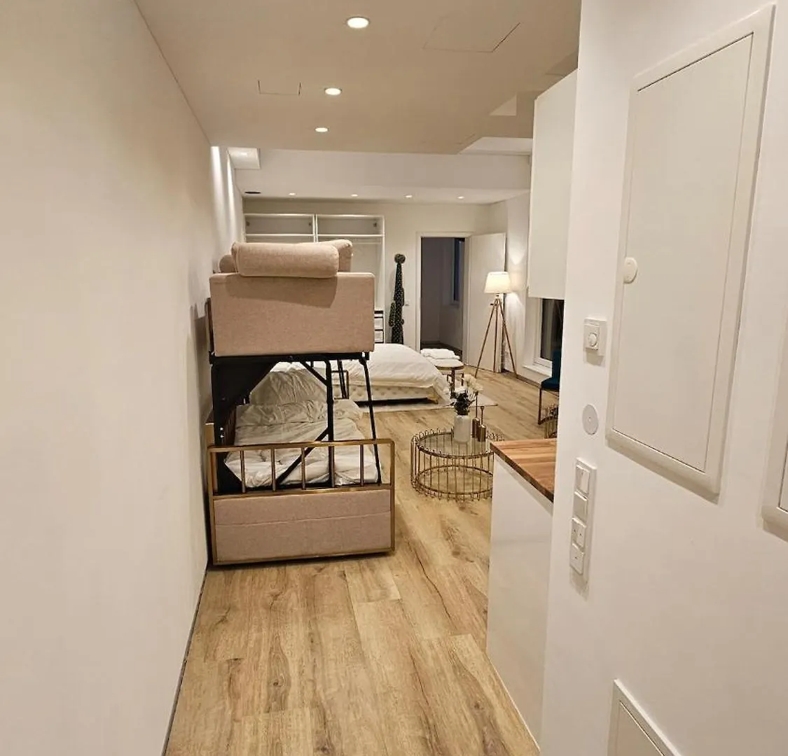 Ug Neubau City Wohnung - Pool, Gym, Sauna, Zweites Bad Extra Buchbar München Apartment